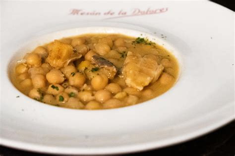 Garbanzos con congrio seco de Calatayud